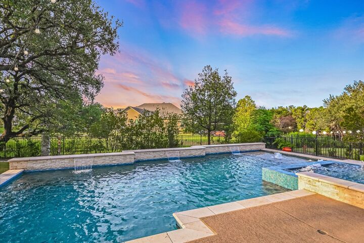 Property Photo: 2625 Arion Circle TX 78730