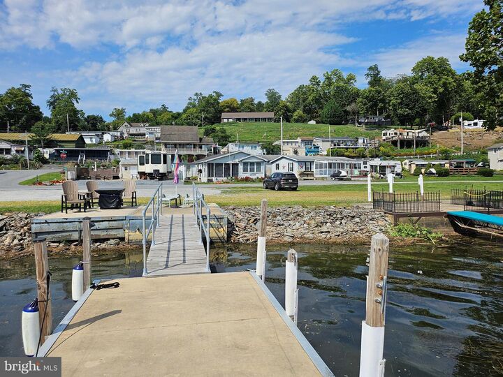 548 Boathouse Road  Wrightsville PA 17368 photo