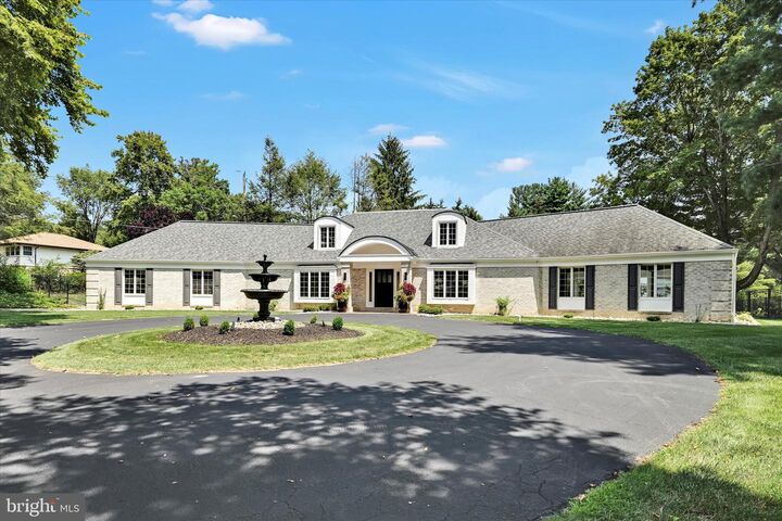 101 River Drive  Lancaster PA 17603 photo