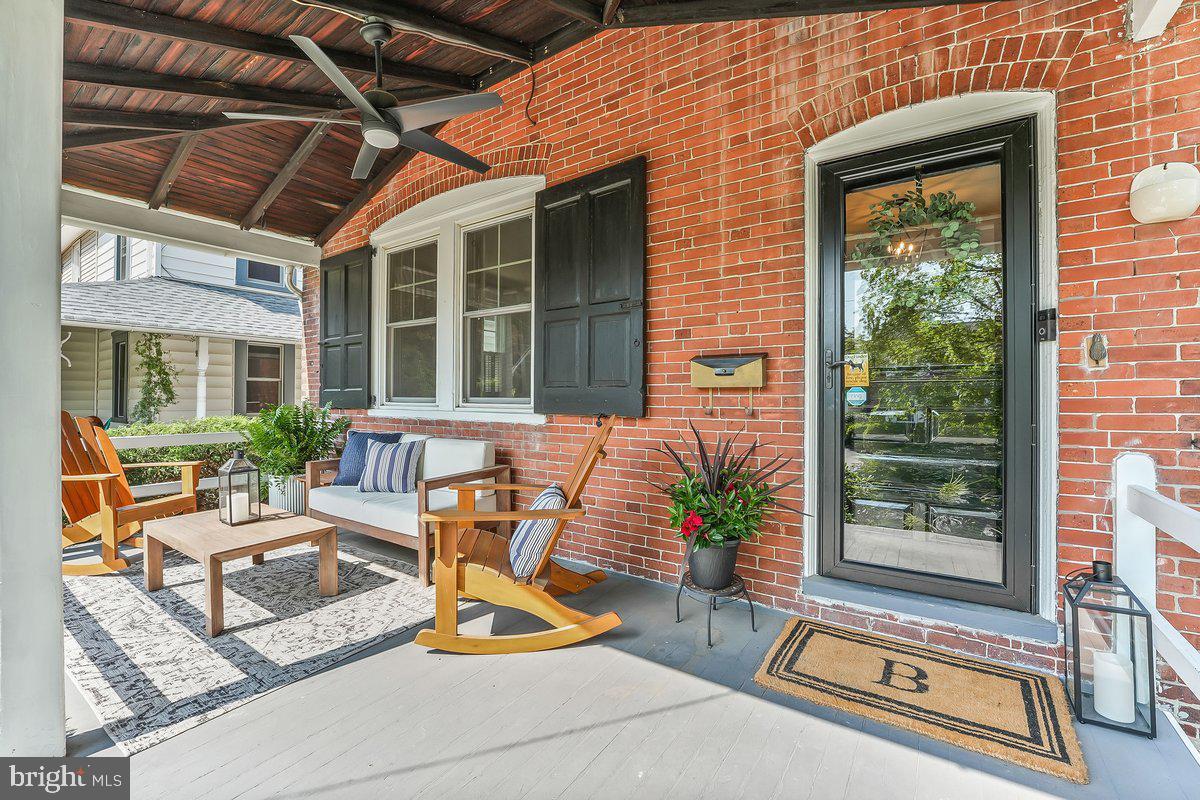 Property Photo: 939 Glenbrook Avenue PA 19010