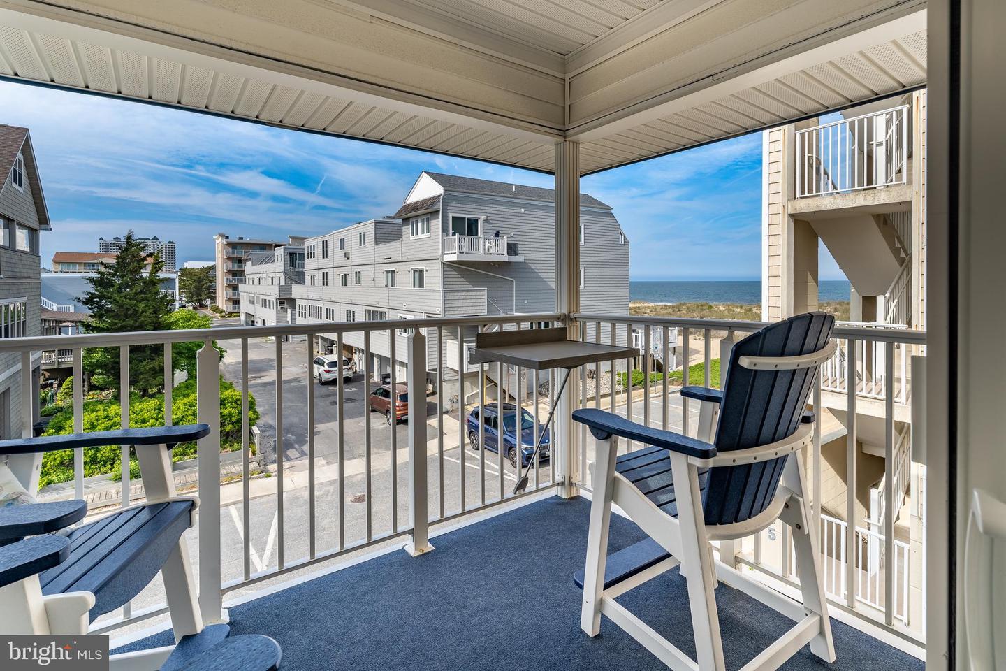Property Photo: 7 40th Street 301 MD 21842