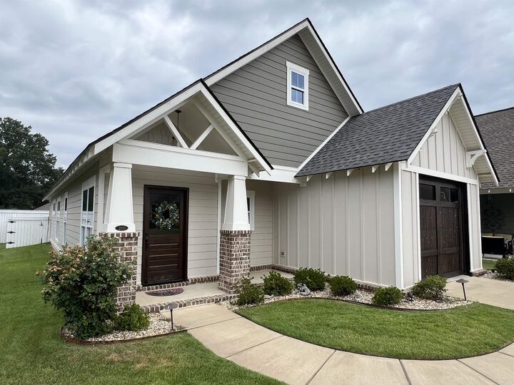 Property Photo:  2850 Stonebrook  AR 72034 