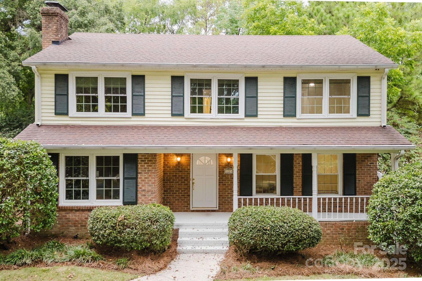 Property Photo: 1224 Brockton Lane NC 28226