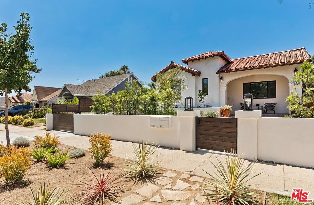 Property Photo: 3364 Garden Ave CA 90039