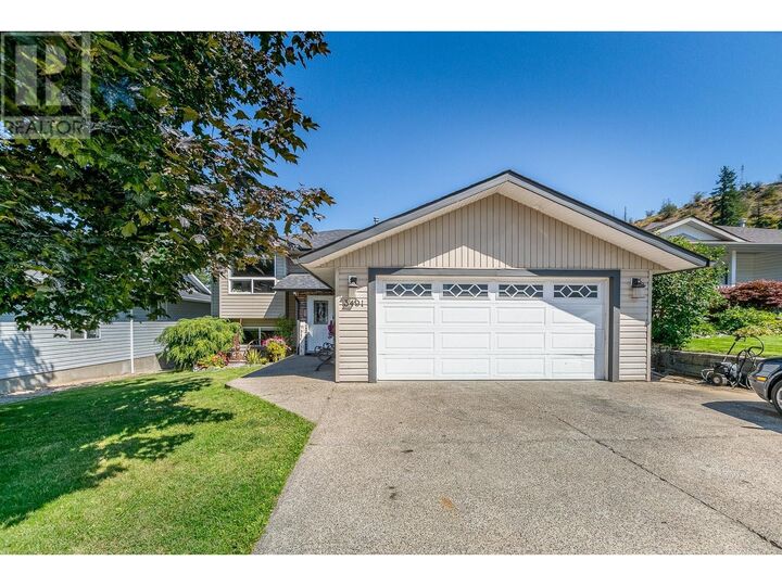 Property Photo:  3491 8 Avenue Southeast  BC V1E 1N3 