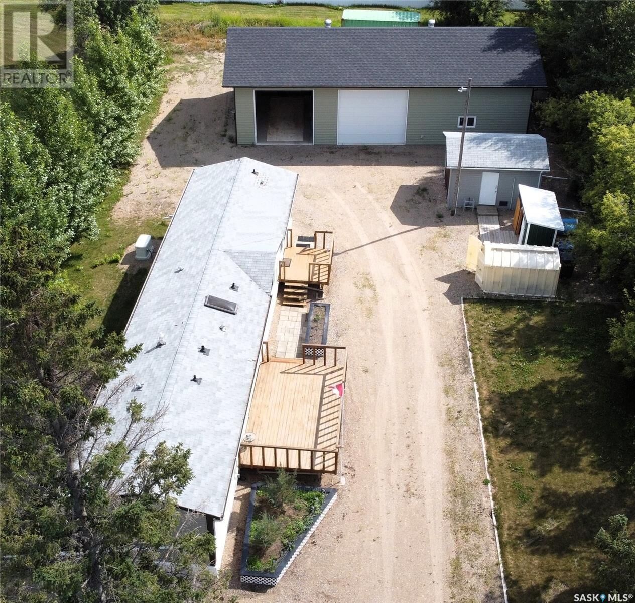 Property Photo: 619 1st Avenue E SK S0J 0M0