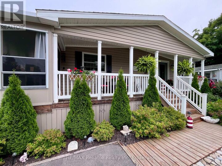 Property Photo: 52 Cherokee Lane ON N7A 3Y2