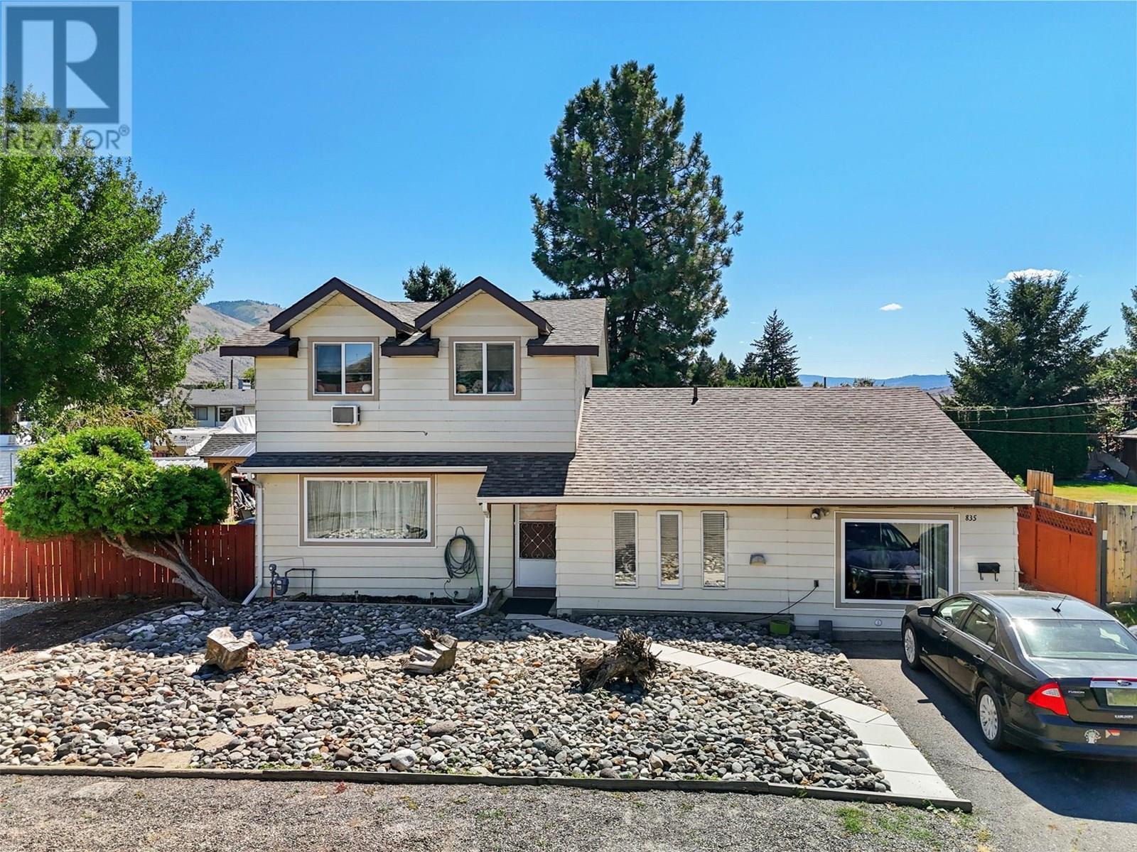 835 Pine Springs Road  Kamloops BC V2B 6R3 photo