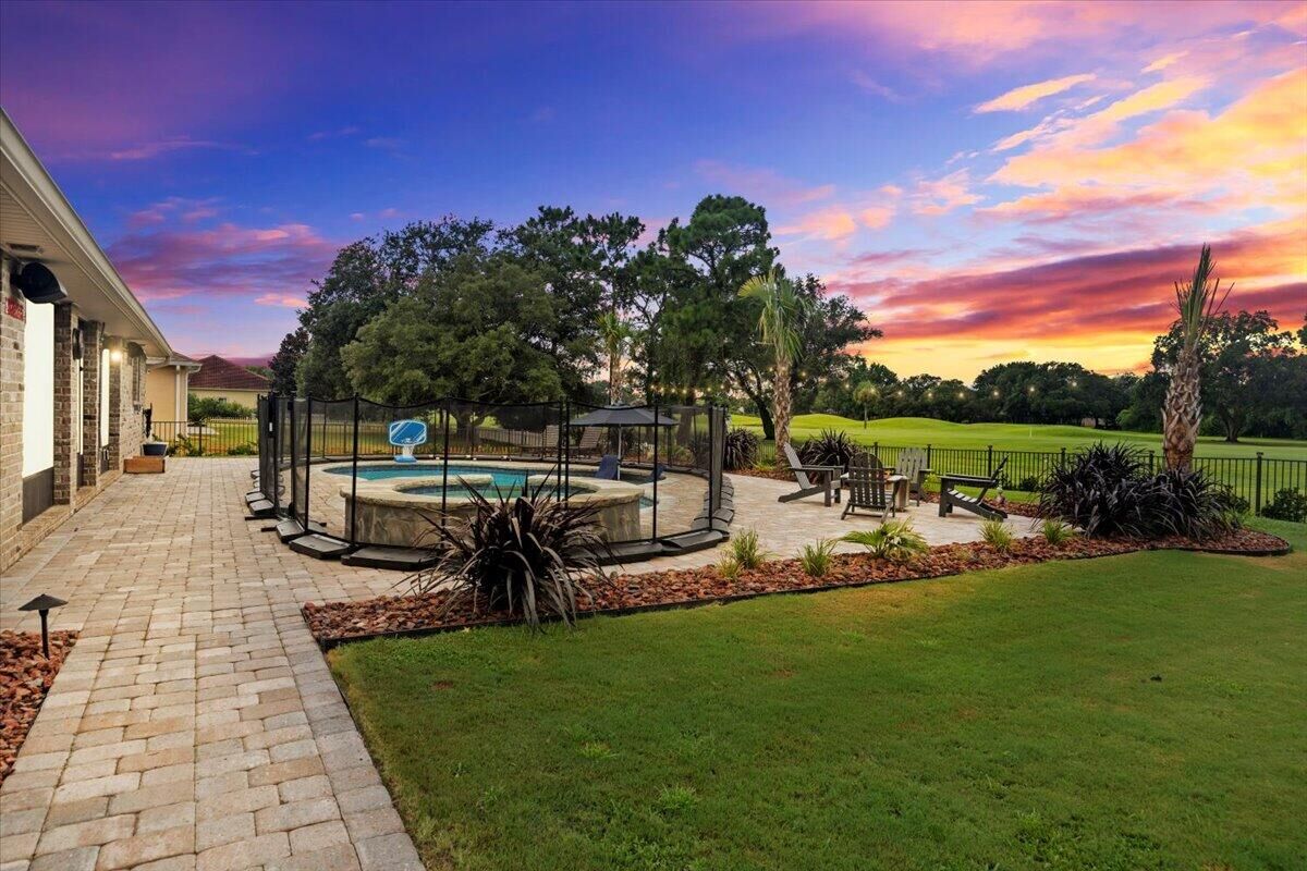 Property Photo:  7191 Apples Way  FL 32566 