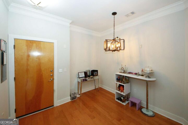 Property Photo: 799 Hammond Drive 116 GA 30328
