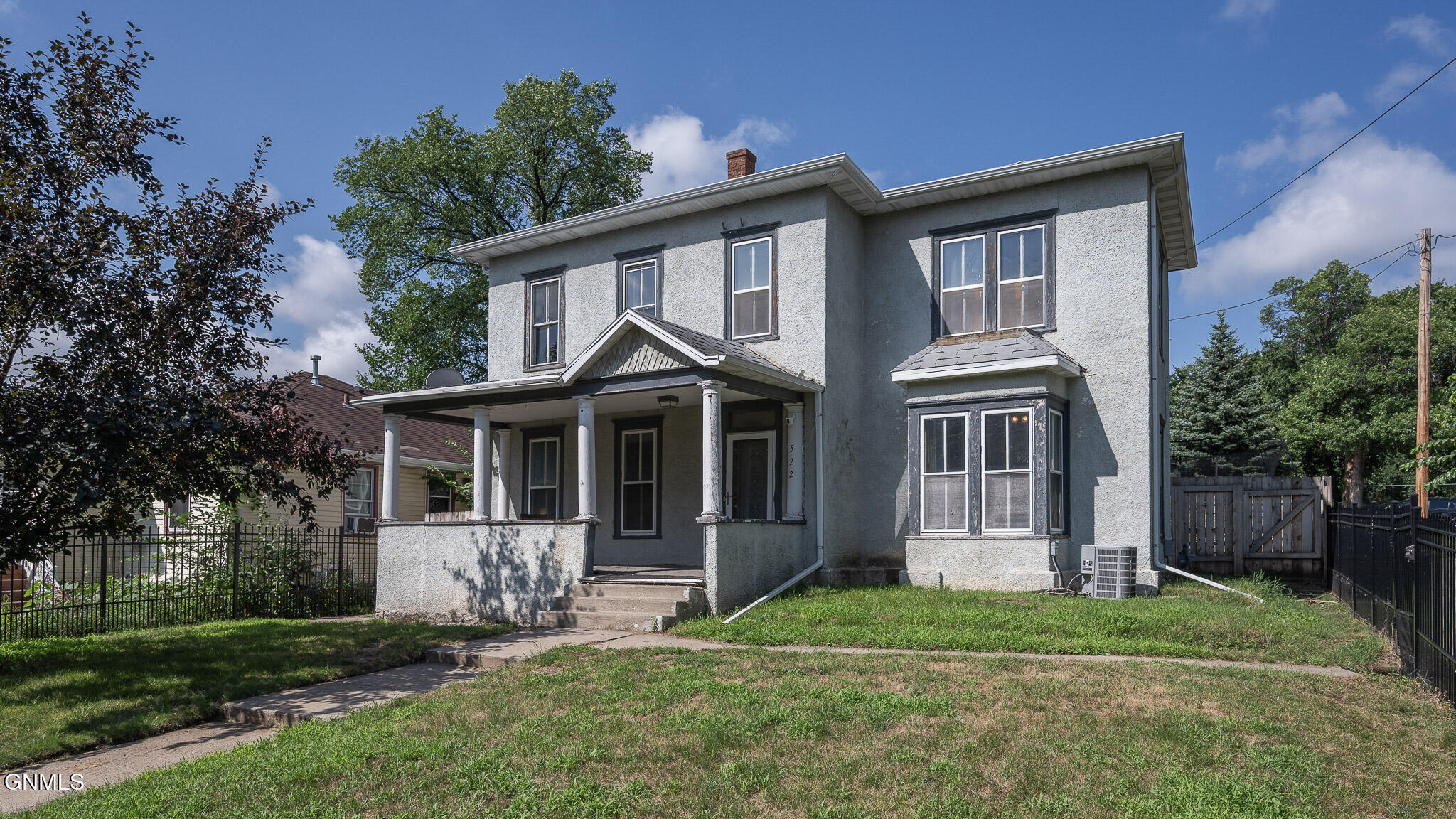 Property Photo:  522 N 2nd Street  ND 58501 