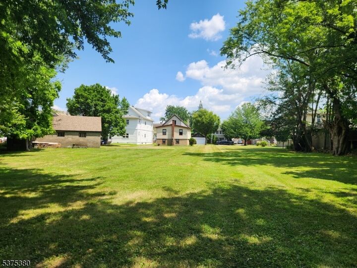Property Photo:  69 Van Pelt Pl  NJ 07424 
