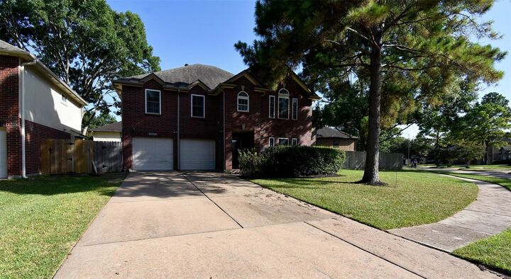 Property Photo:  16915 Blue Mist Circle  TX 77498 