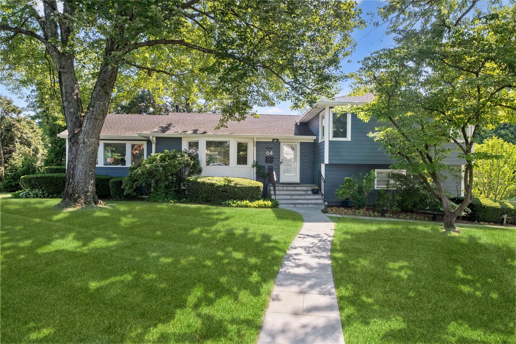 64 Richbell Road  White Plains NY 10605 photo