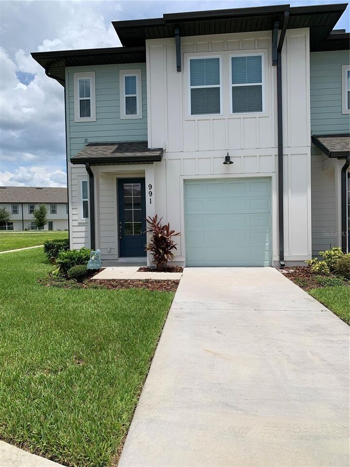 Property Photo:  991 Conch Road  FL 33896 