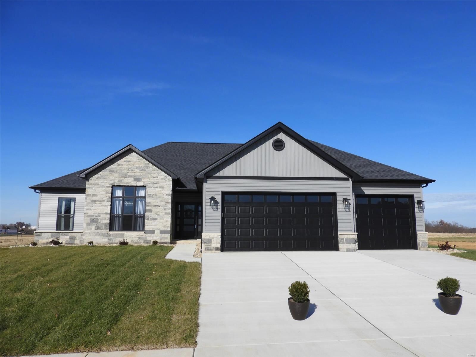 Property Photo:  445 Hayden Drive  IL 62298