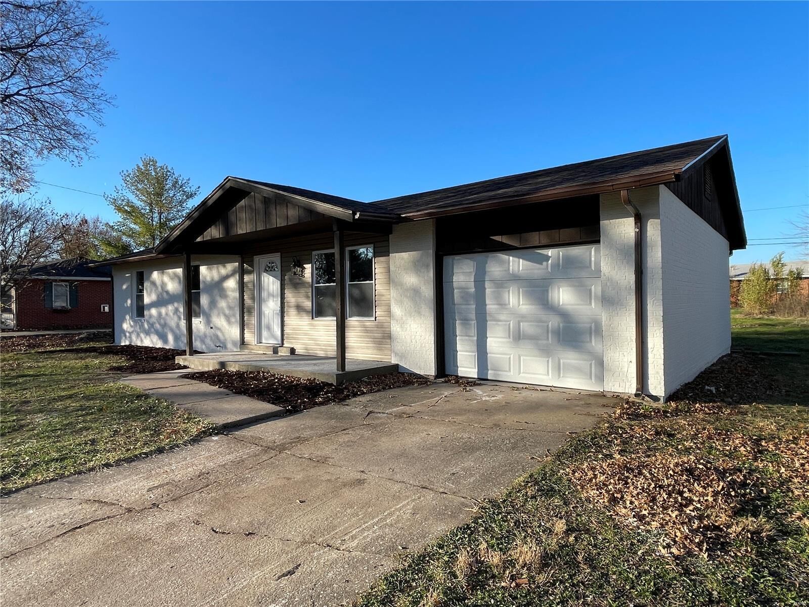 Property Photo: 3721 Ruth Drive IL 62040