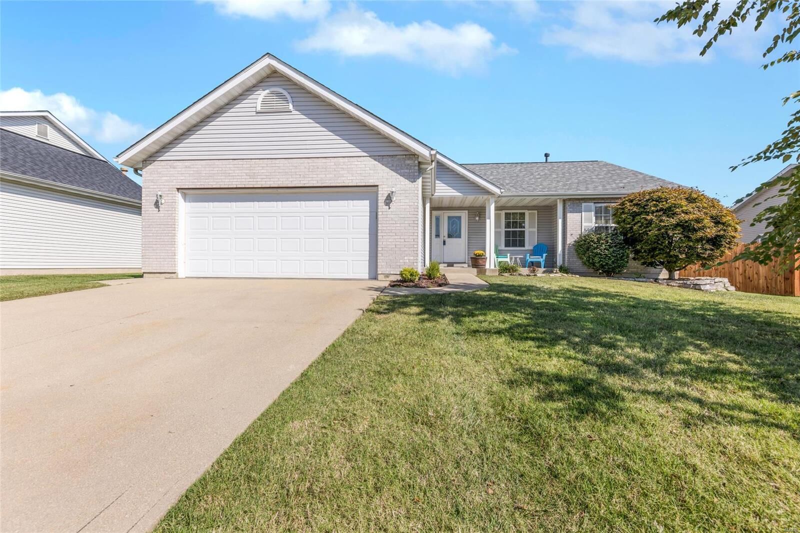 Property Photo:  214 Kenrick Drive  IL 62236 