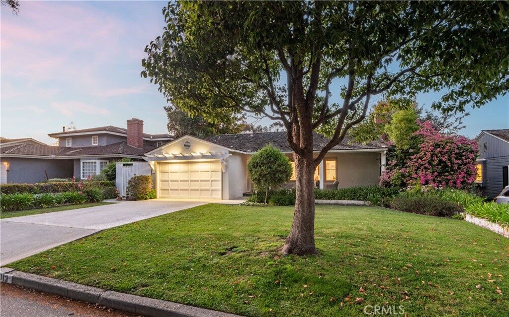 Property Photo: 4013 Via Nivel CA 90274