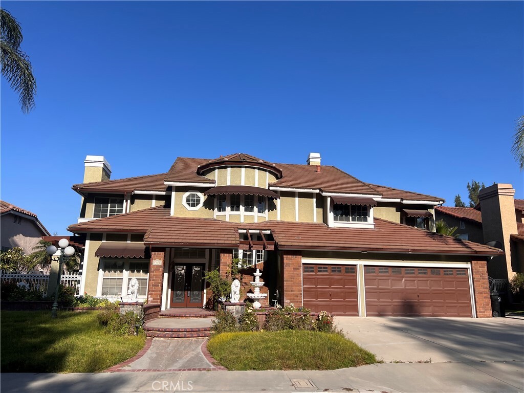 Property Photo:  5300 La Fiesta  CA 92887 