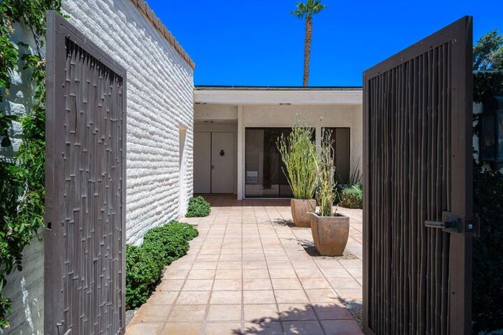 Property Photo:  75768 Valle Vista Drive  CA 92210 