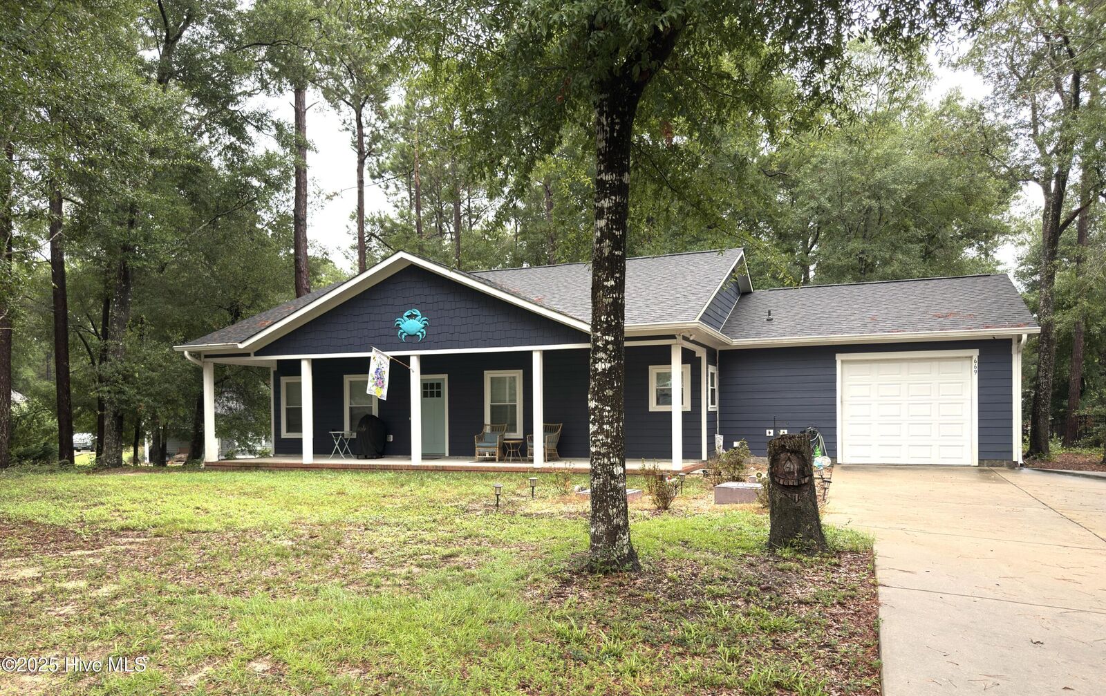 Property Photo:  669 Pelican Circle  NC 28422 