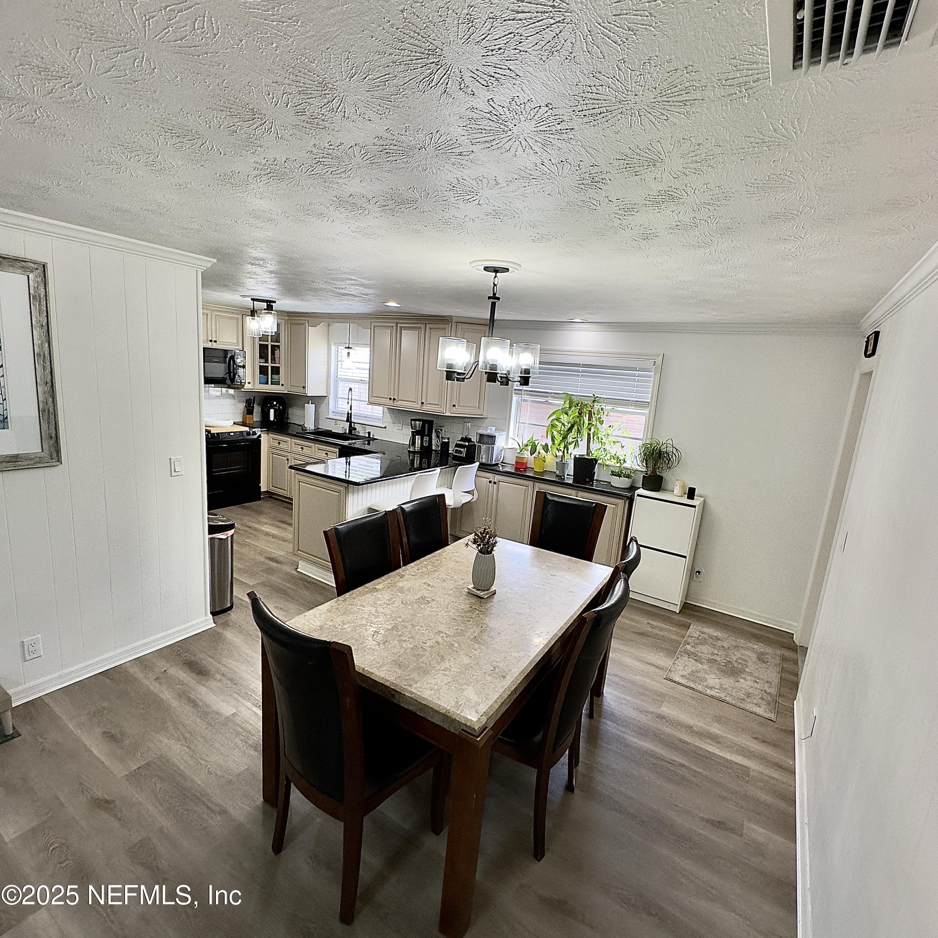 Property Photo: 10236 Shore View Drive S FL 32218