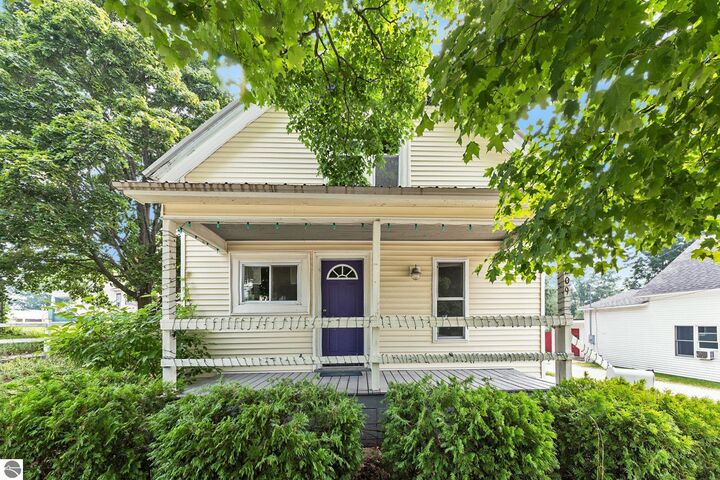 209 S Carmel Street  Cadillac MI 49601 photo