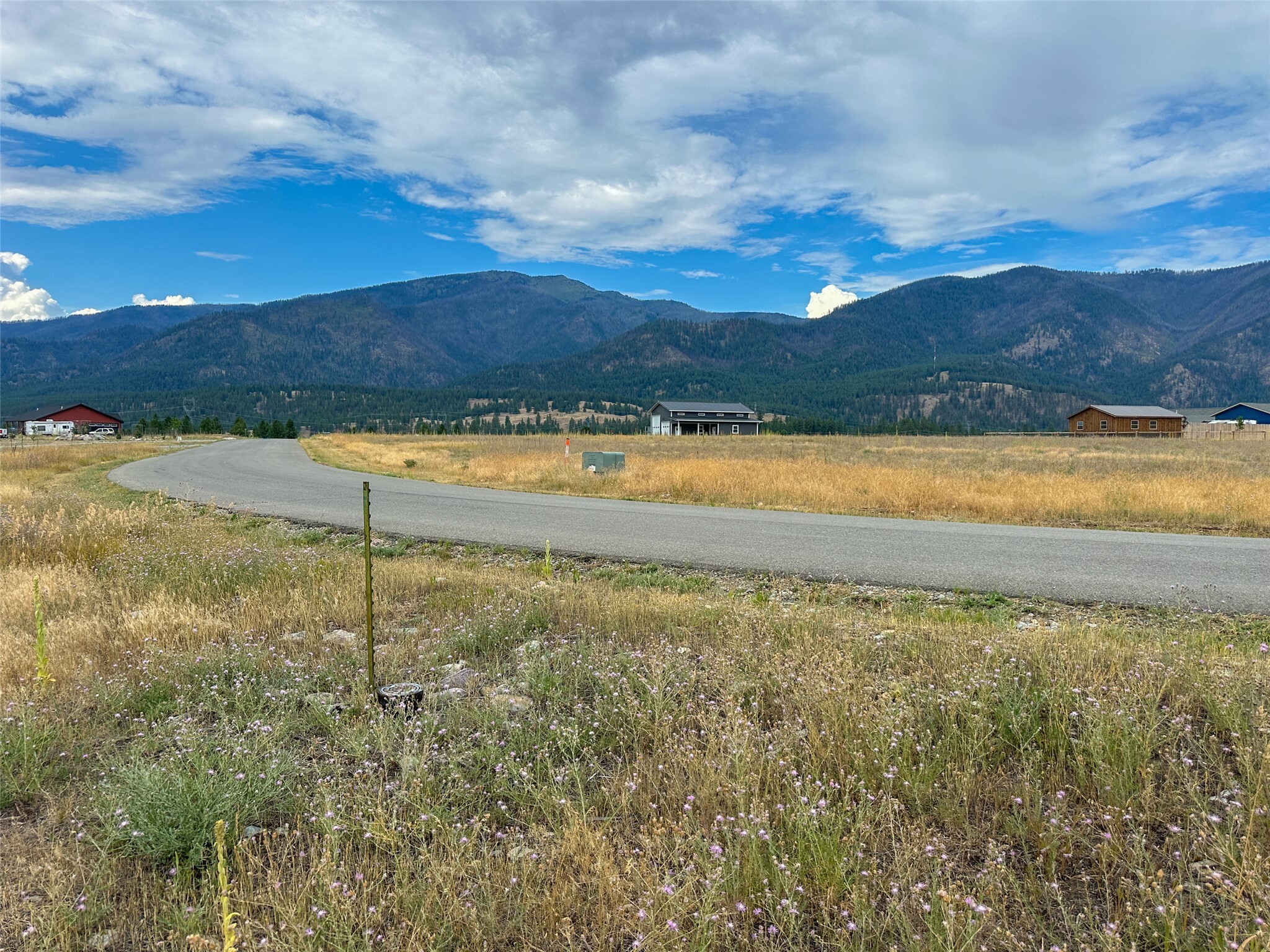 Property Photo:  Nhn Lariat Loop  MT 59873 