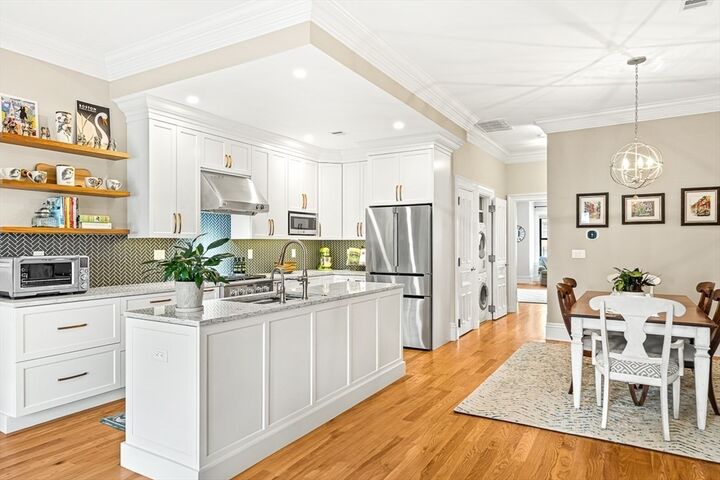 Property Photo: 191 Beacon St 7 MA 02116