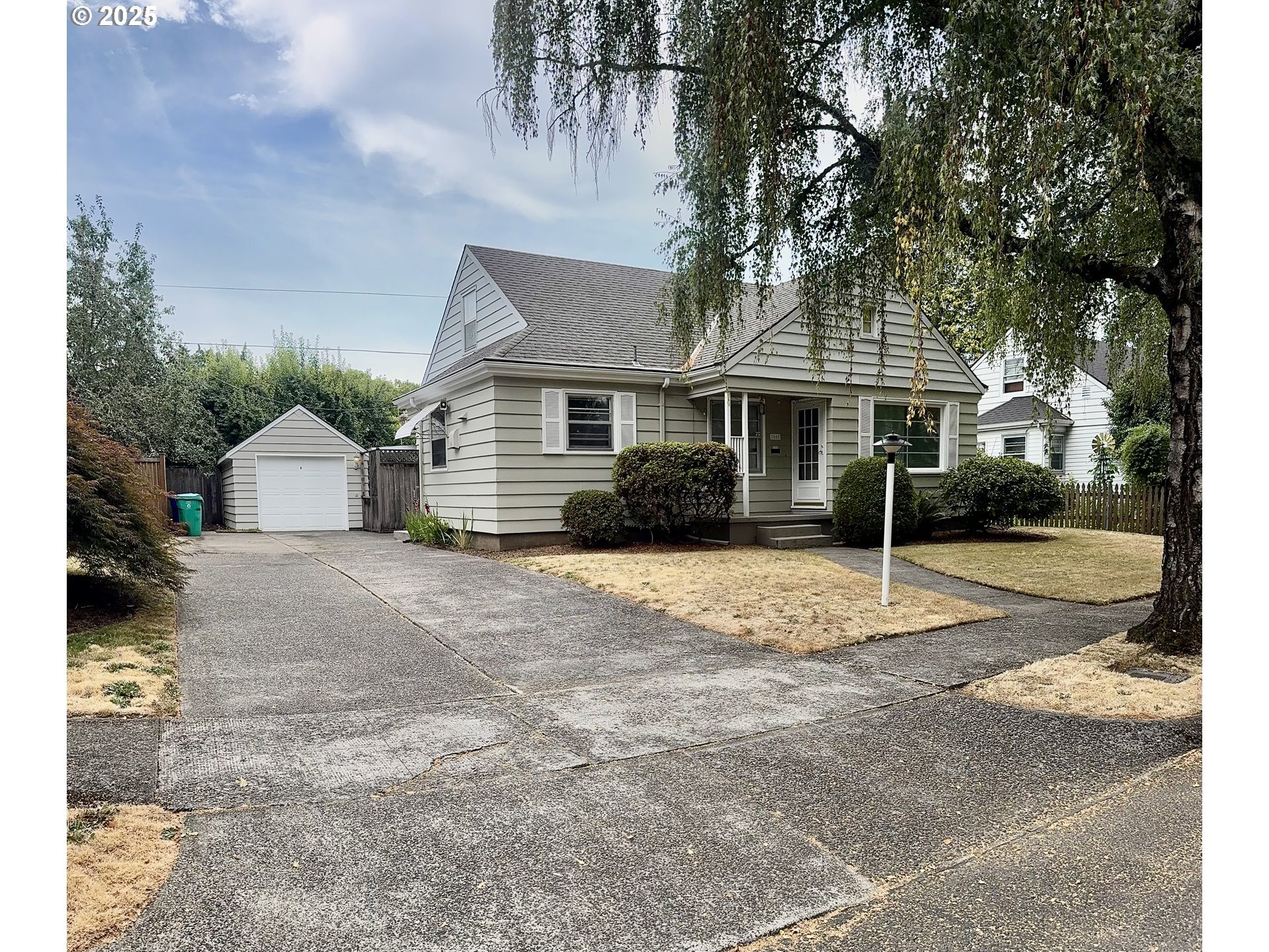 Property Photo: 7067 N University Ave OR 97203