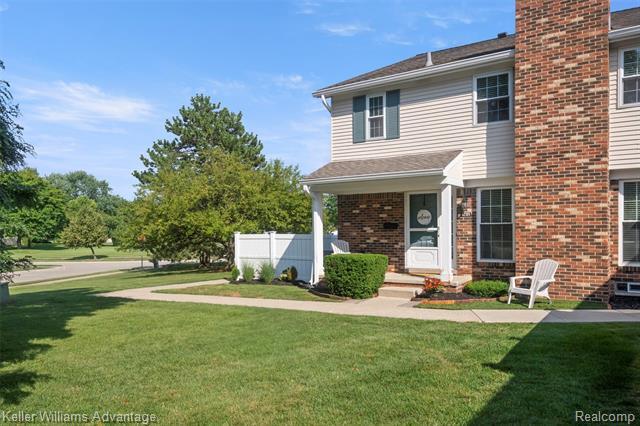 Property Photo: 42105 Roscommon Street MI 48167