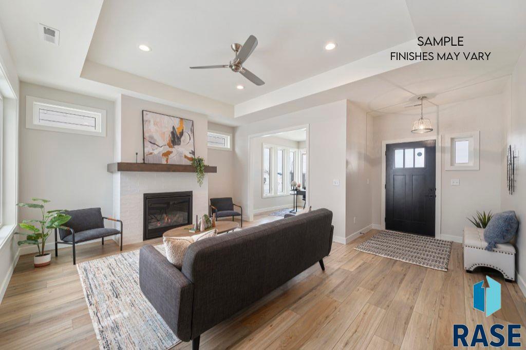 Property Photo: 5917 E Rush St SD 57110