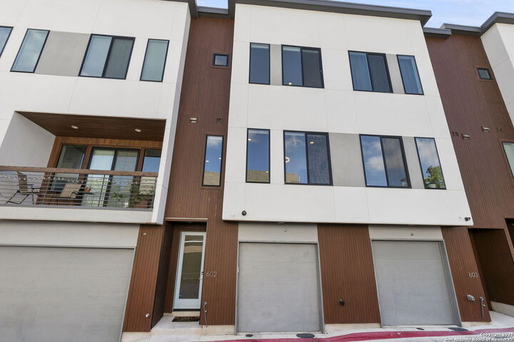 Property Photo:  102 Tendick Unit 602  TX 78209 