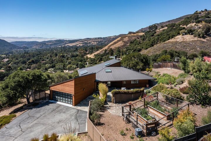 Property Photo: 265 Nido Way CA 93924