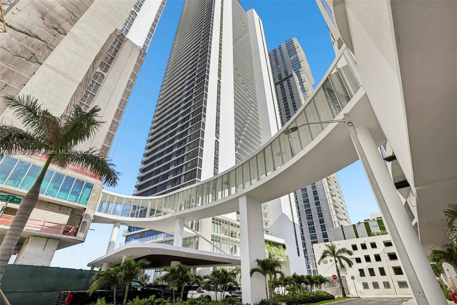 Property Photo: 700 NE 24th St 806 FL 33137