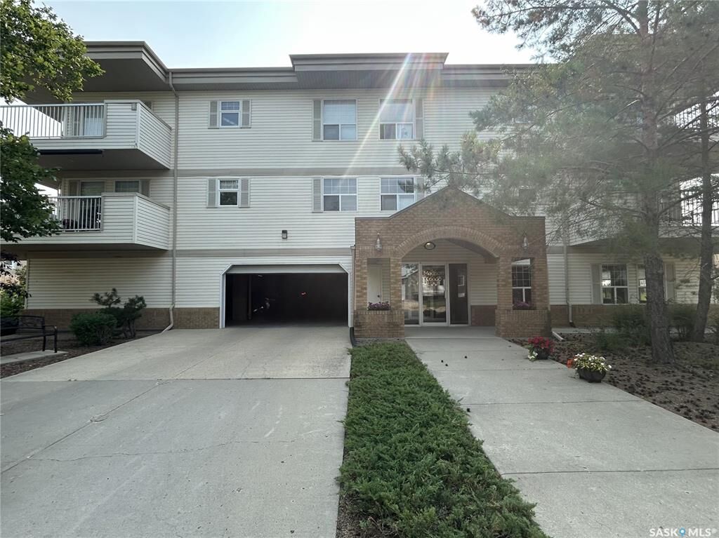 Property Photo:  1112 98th Street 206  SK S0E 1T0 
