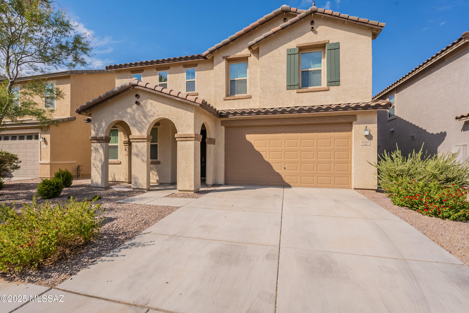 Property Photo: 11545 W Oilseed Drive AZ 85653