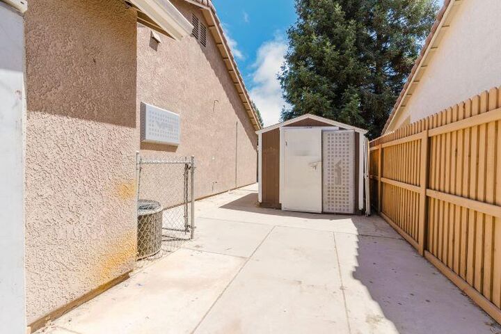 Property Photo:  4523 W Evergreen Court  CA 93277 