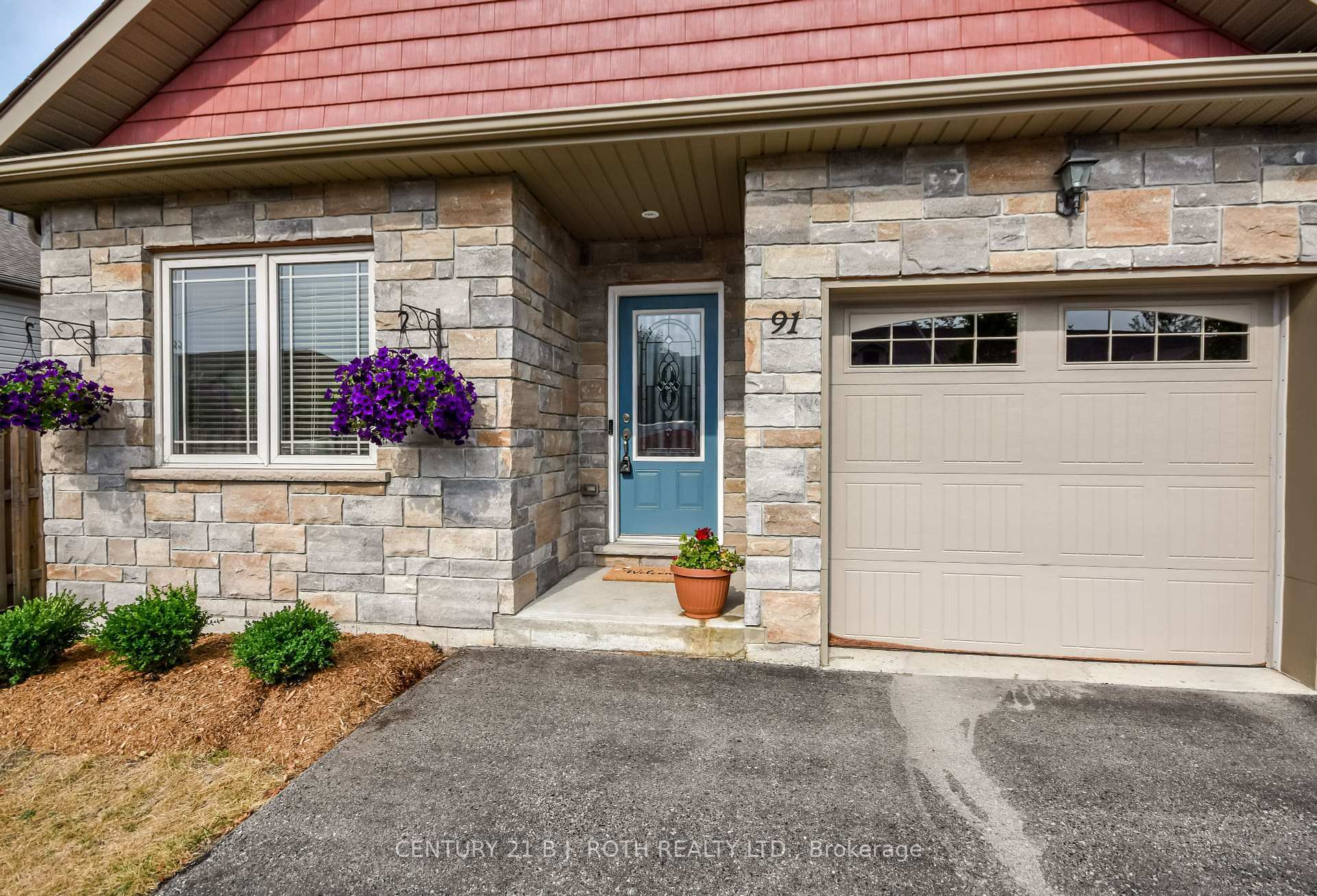 Property Photo: 91 Lucy Lane ON L3V 7A8