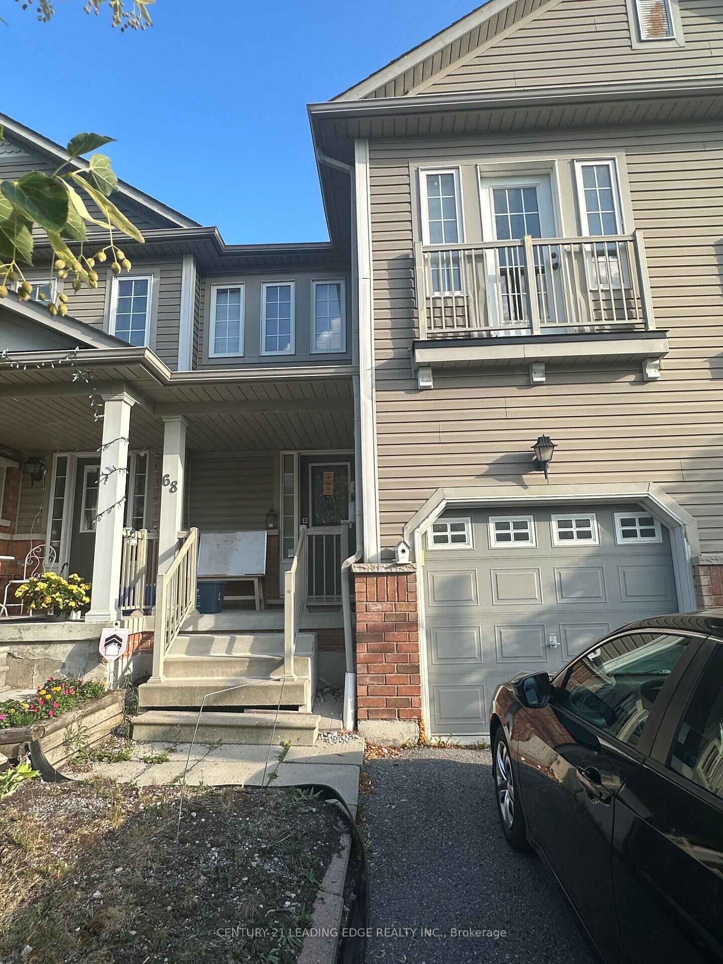 Photo de la propriété:  68 Barkdale Way  ON L1N 0E9 