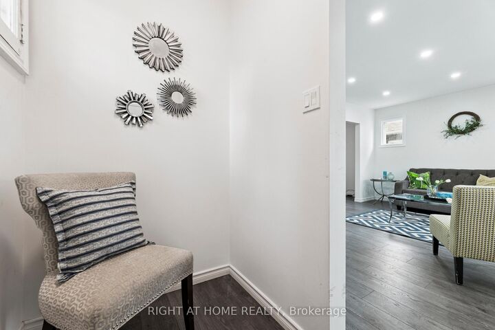 Property Photo: 1310 Clonsilla Avenue ON K9J 5Z2