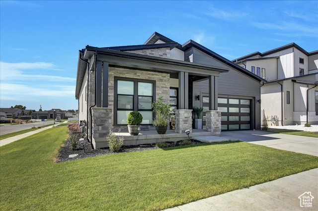 Property Photo: 1611 W Laurel Chase Dr S UT 84065