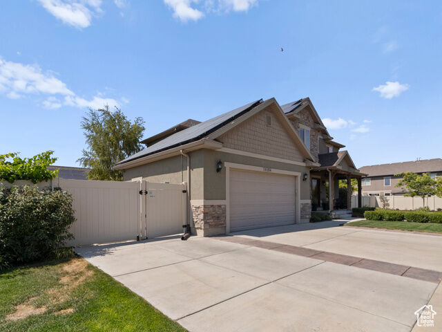 Property Photo: 14194 S Royal Coachman Dr UT 84065