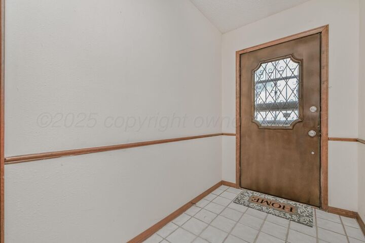Property Photo: 6208 Belpree Road TX 79106-3001
