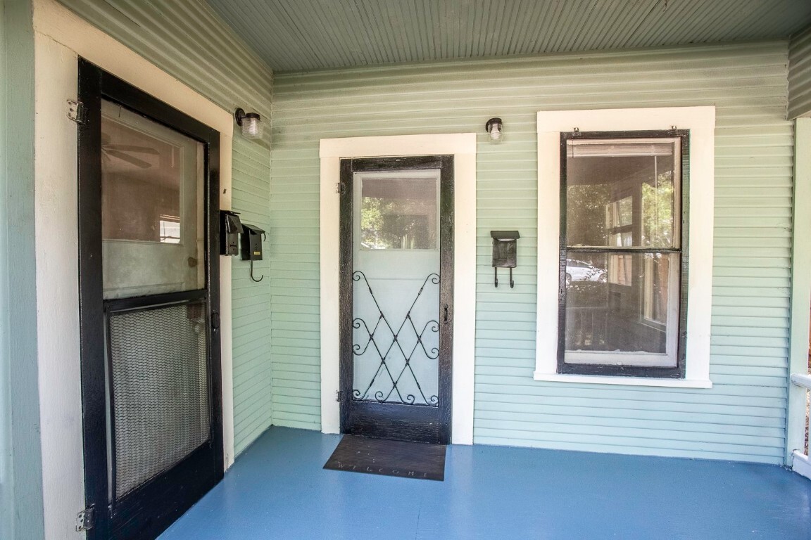 Property Photo: 4205 Avenue B Unit B TX 78751