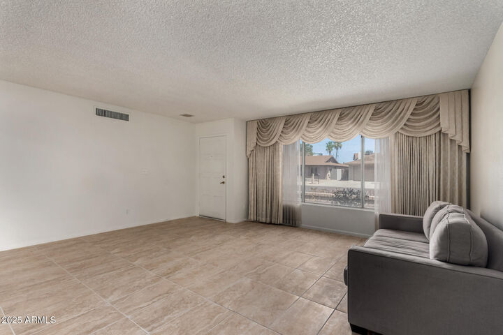 Property Photo: 5809 W Yucca Street AZ 85304