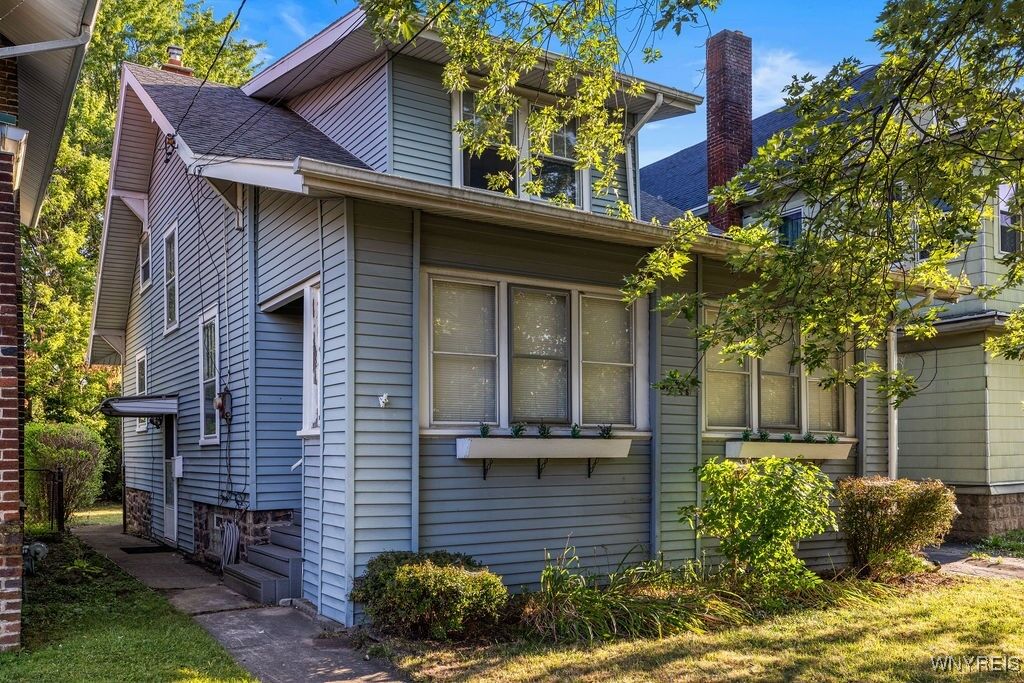 Property Photo: 1148 Haeberle Avenue NY 14301