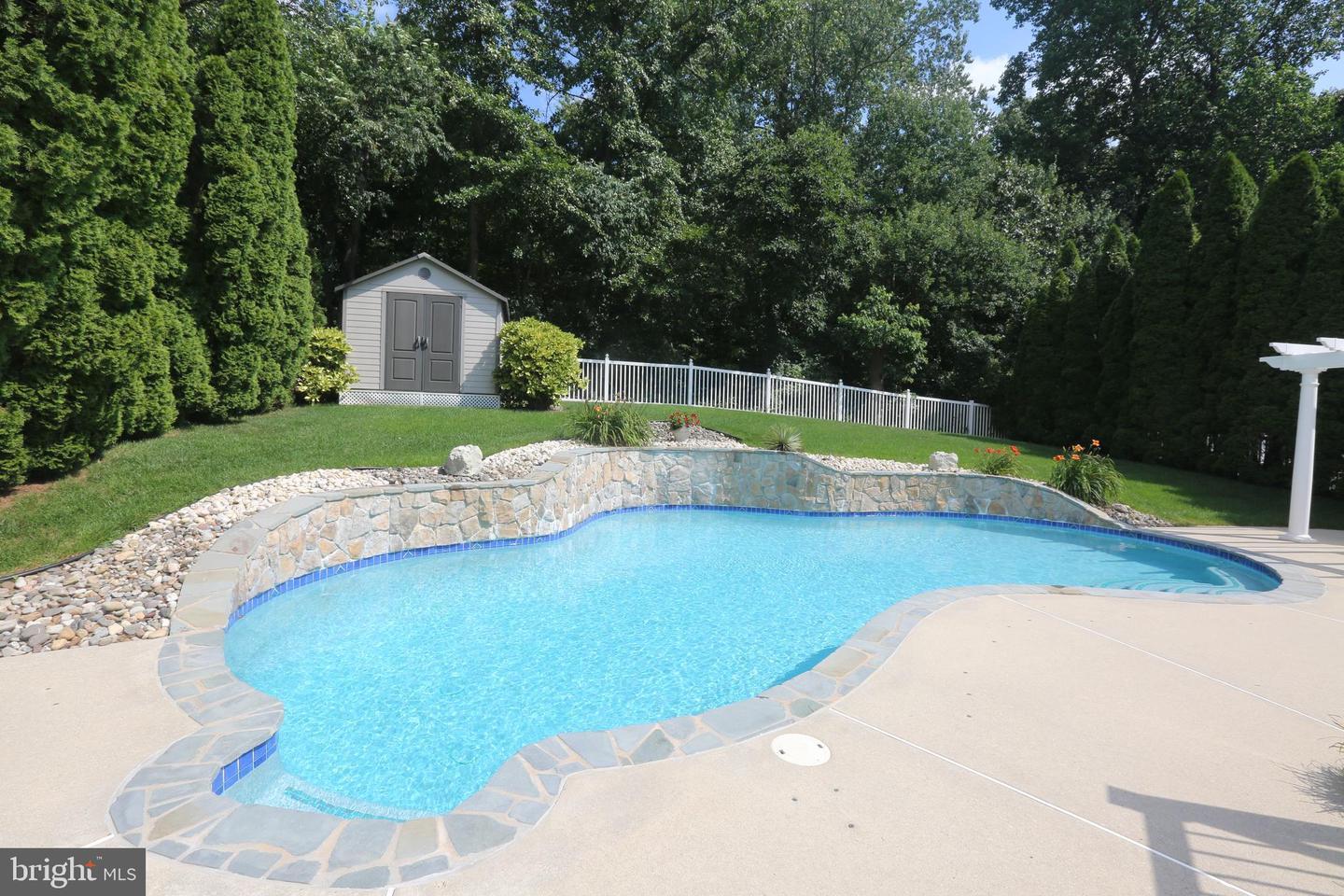 Property Photo: 5 Trakenner Walk NJ 08080