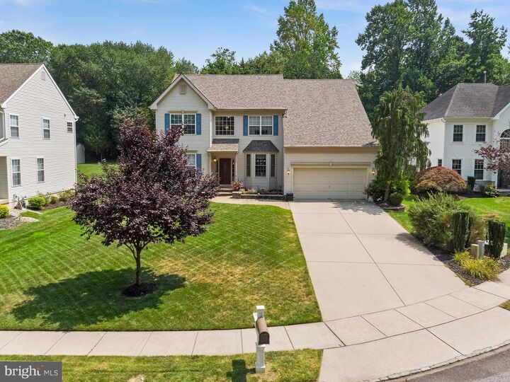 Property Photo:  5 Trakenner Walk  NJ 08080 